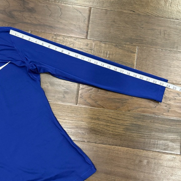 Nike Dry Fit Long Sleeve - Picture 10 of 10